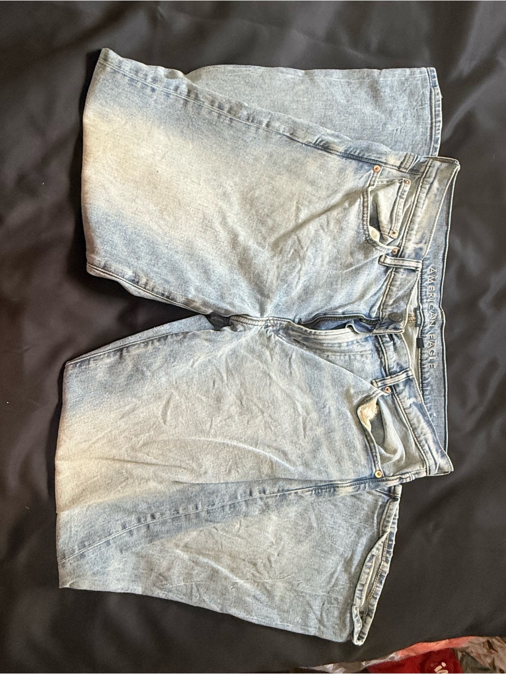 NWOT American Eagle Outfitters Men's Relaxed Light Wash Blue Jeans